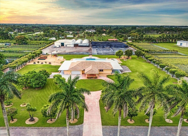 view of aerial view at dusk