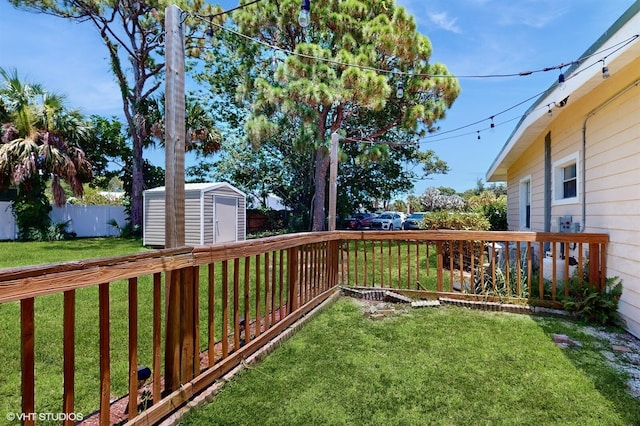 view of yard with a storage shed