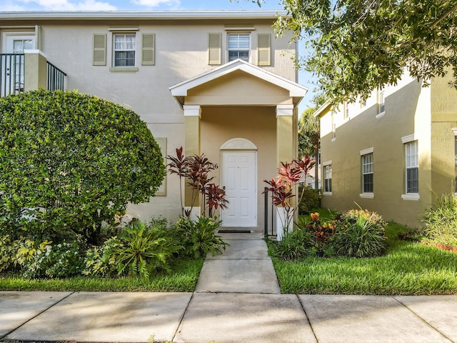 2156 SE Eatonville Dr, Port Saint Lucie, FL 34952 - multi unit property with stucco siding
