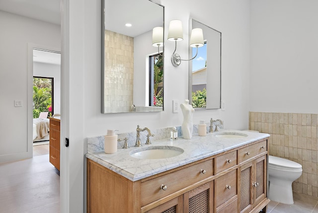 226 NE 11th St, Delray Beach, FL 33444 - spare room featuring a ceiling fan, light wood-style floors, baseboards, and recessed lighting