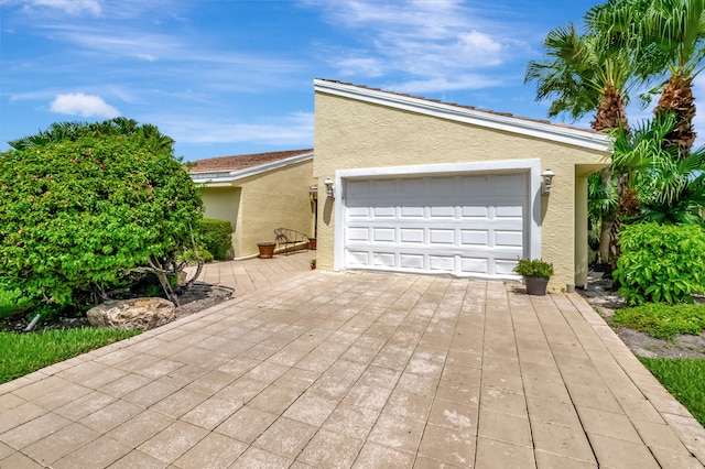 view of front of house with a garage