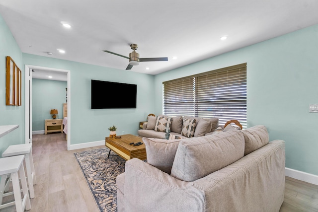 9531 Birdwood St, Palm Beach Gardens, FL 33410 - living room with baseboards, a ceiling fan, light wood-style floors, and recessed lighting