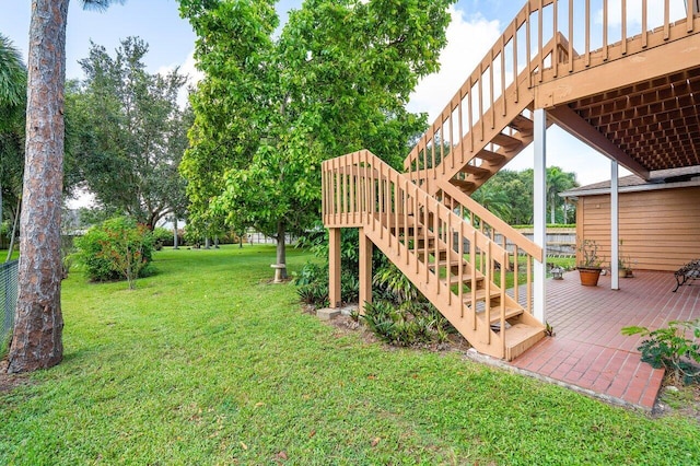 view of yard with a patio area