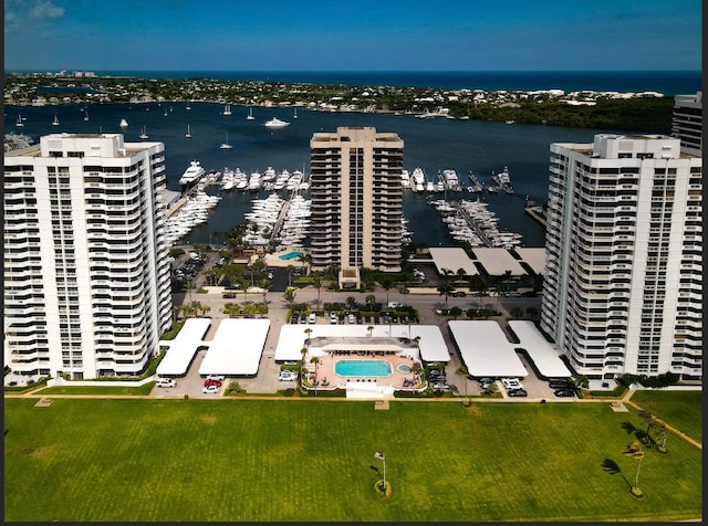 bird's eye view with a water view