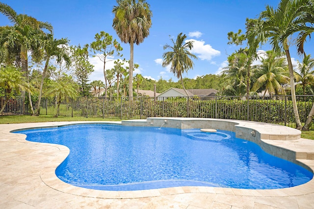 view of swimming pool