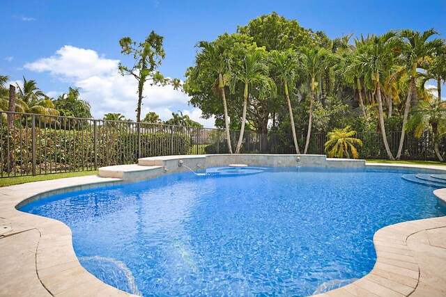 view of swimming pool