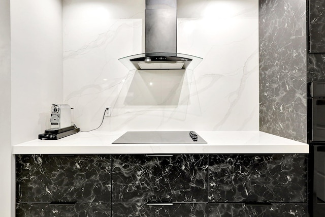 bathroom featuring tasteful backsplash