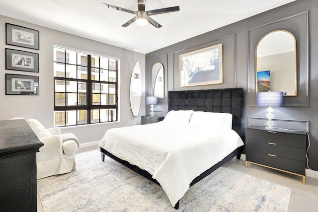 bedroom with ceiling fan