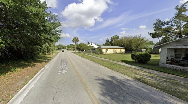 Listing photo 3 for 1312 Washington St, Palatka FL 32177