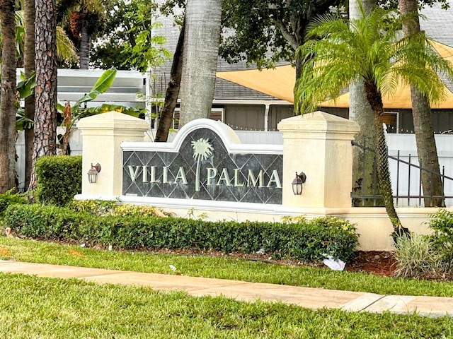 view of community / neighborhood sign