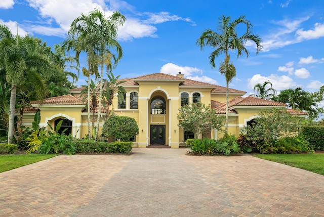 view of mediterranean / spanish-style home