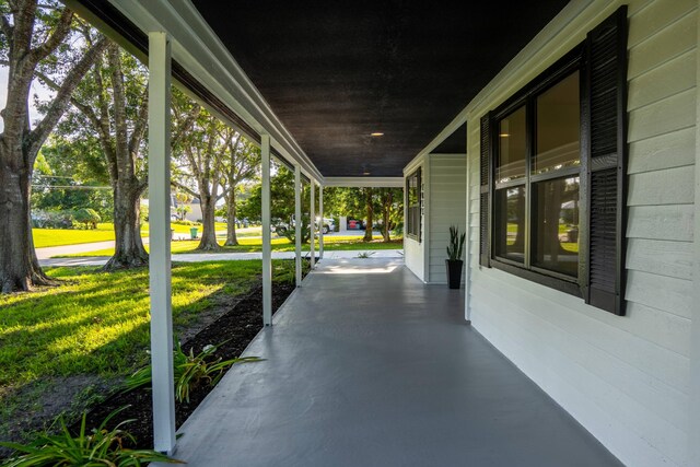 view of patio / terrace featuring covered porch