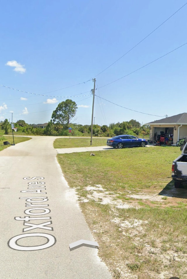 Listing photo 3 for 929 Oxford Ave S, Lehigh Acres FL 33974