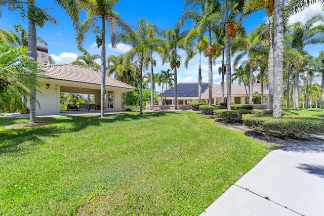 view of yard with a patio