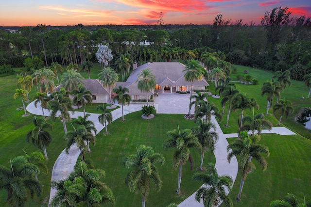 view of aerial view at dusk