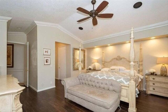 bedroom featuring dark wood-type flooring, crown molding, and ceiling fan