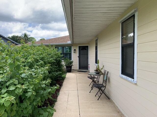 view of entrance to property