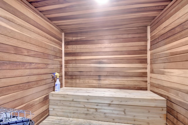 view of sauna / steam room