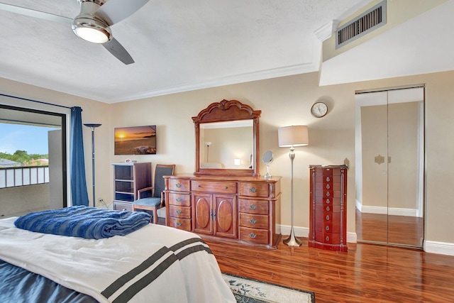 bedroom featuring hardwood / wood-style flooring, ornamental molding, access to outside, and ceiling fan