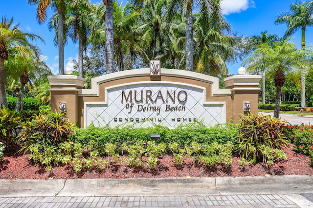 view of community / neighborhood sign