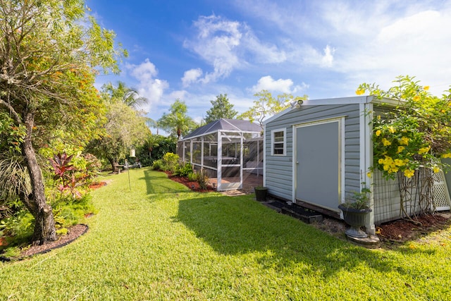 view of yard with a shed