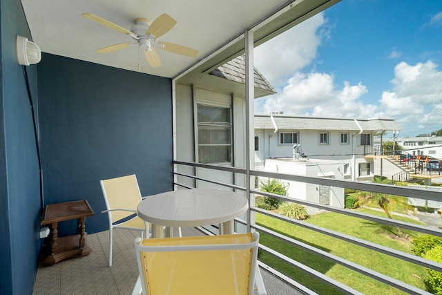 balcony with ceiling fan