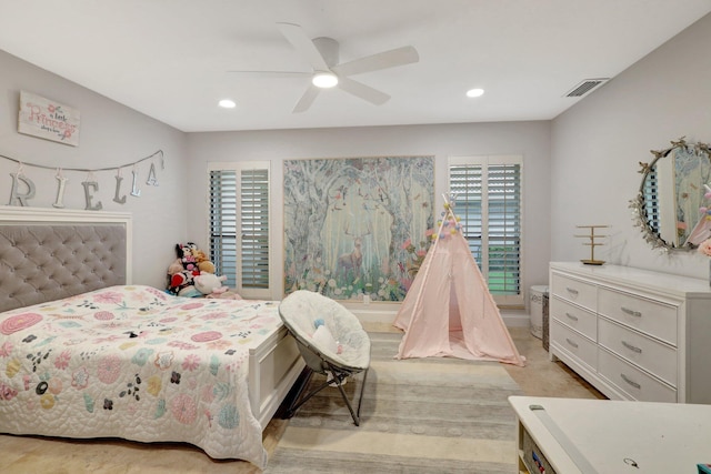 bedroom featuring ceiling fan