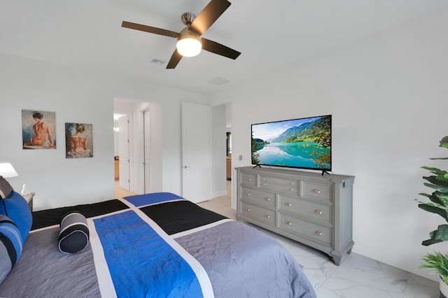 bedroom with ceiling fan