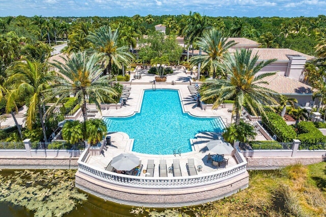 view of swimming pool featuring a patio