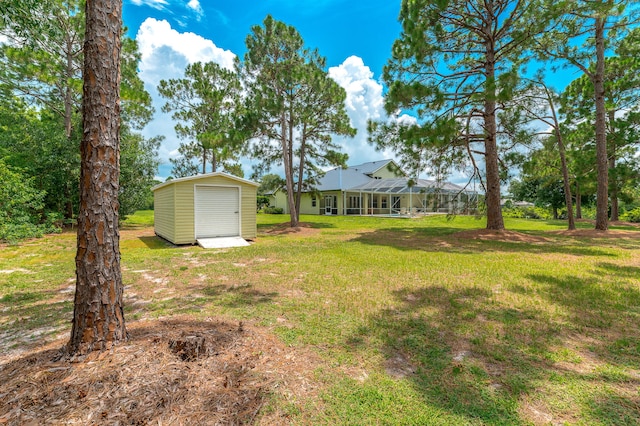 view of yard with a storage unit