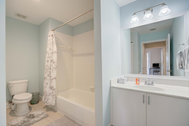 1203 Town Center Dr Unit 313, Jupiter, FL 33458 - bathroom featuring shower / bath combination with curtain, toilet, tile patterned flooring, and visible vents
