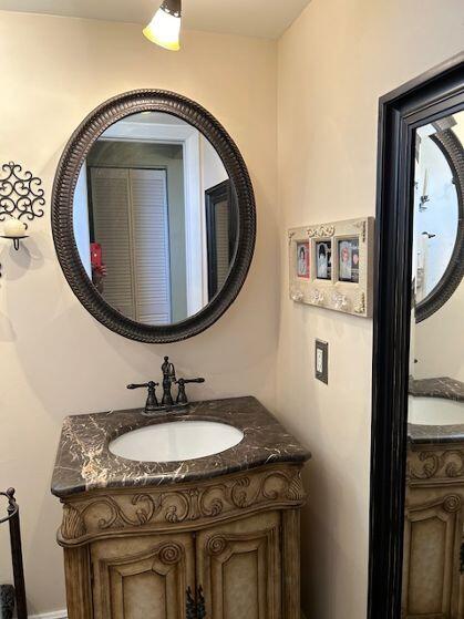 bathroom with vanity