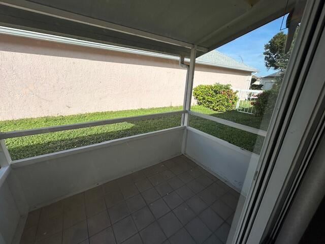 balcony featuring covered porch