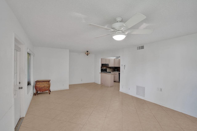 442 Pine Glen Ln Unit B2, Greenacres, FL 33463 - interior space with a textured ceiling, ceiling fan, and visible vents
