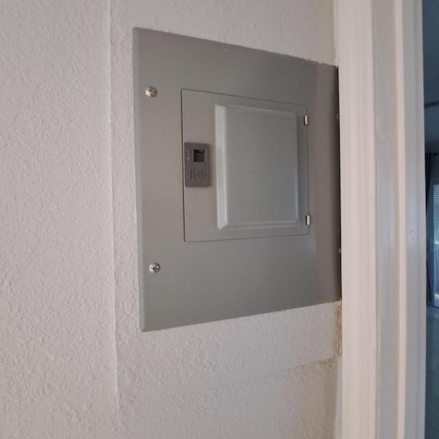 room details with electric panel