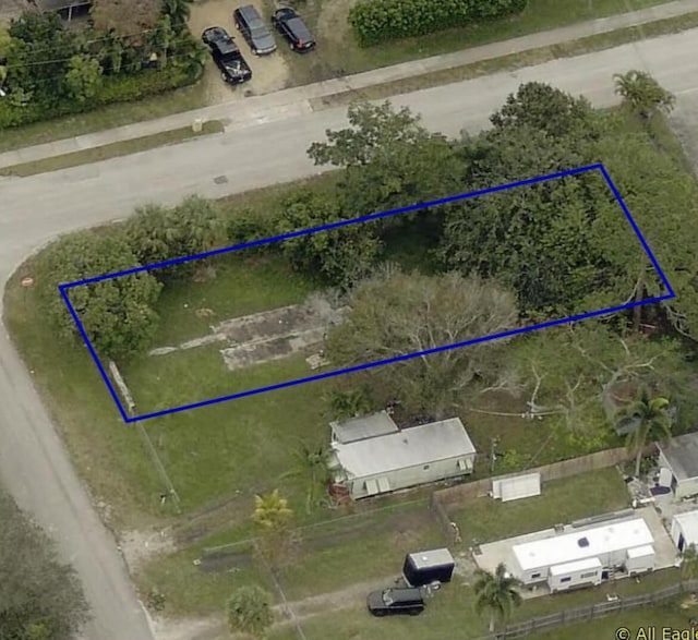 Listing photo 2 for 4975 SE Horizon Ave, Stuart FL 34992