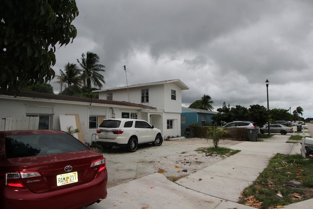 view of front of property