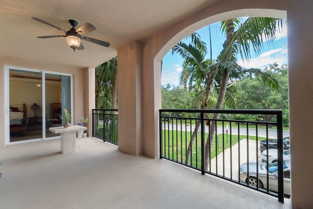 balcony with ceiling fan