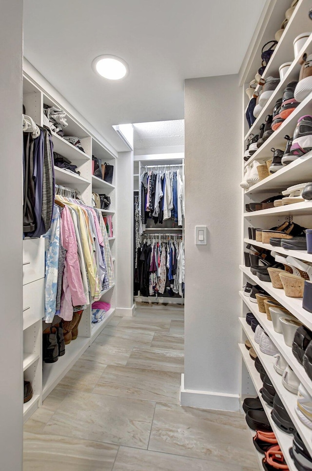 view of spacious closet