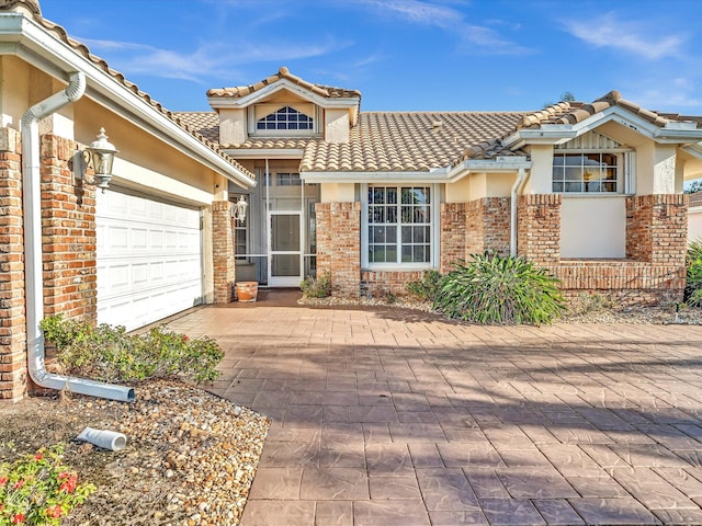 view of front of house with a garage