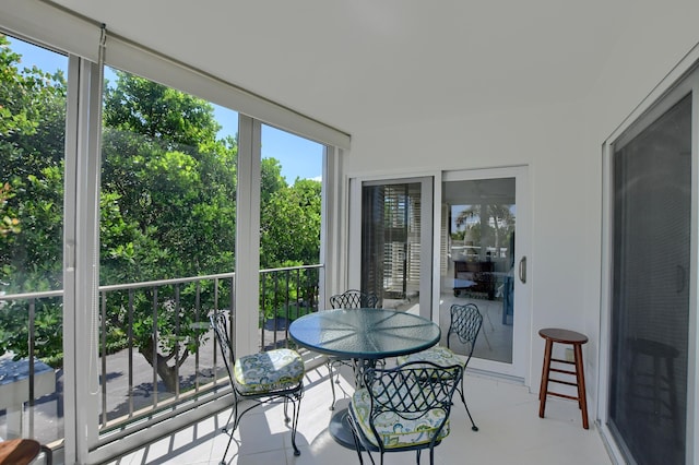 view of sunroom / solarium