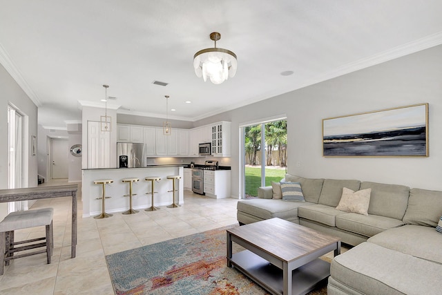 living area with light tile patterned floors, baseboards, visible vents, and ornamental molding