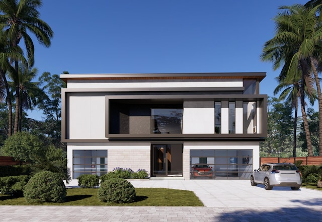 view of front of home featuring a front lawn