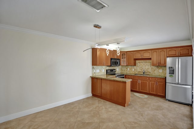 kitchen featuring hanging light fixtures, sink, kitchen peninsula, light tile patterned flooring, and stainless steel appliances