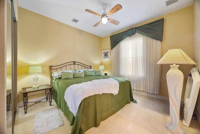 bedroom with ceiling fan