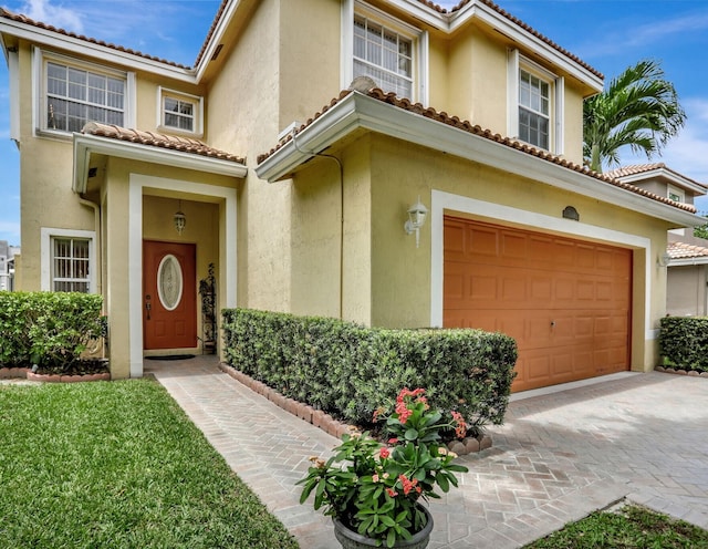 view of front of house featuring a garage