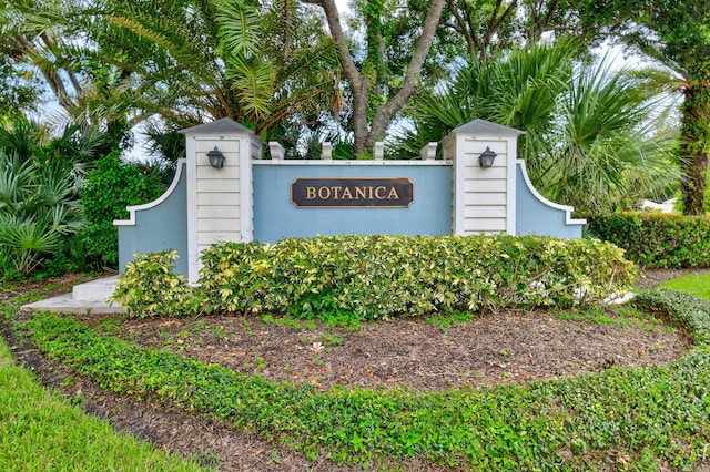 view of community / neighborhood sign