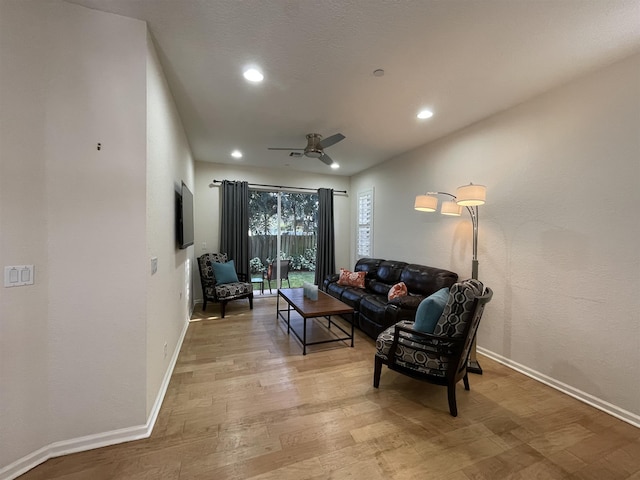 328 SE Bloxham Way, Stuart, FL 34997 - living area featuring ceiling fan, light wood-style flooring, baseboards, and recessed lighting