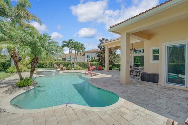 view of patio / terrace with outdoor dining space