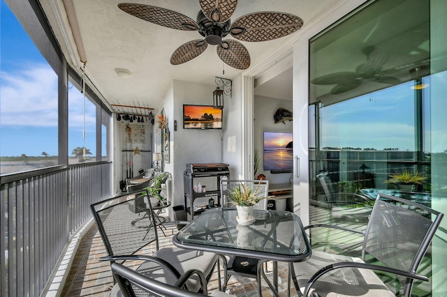 balcony with ceiling fan